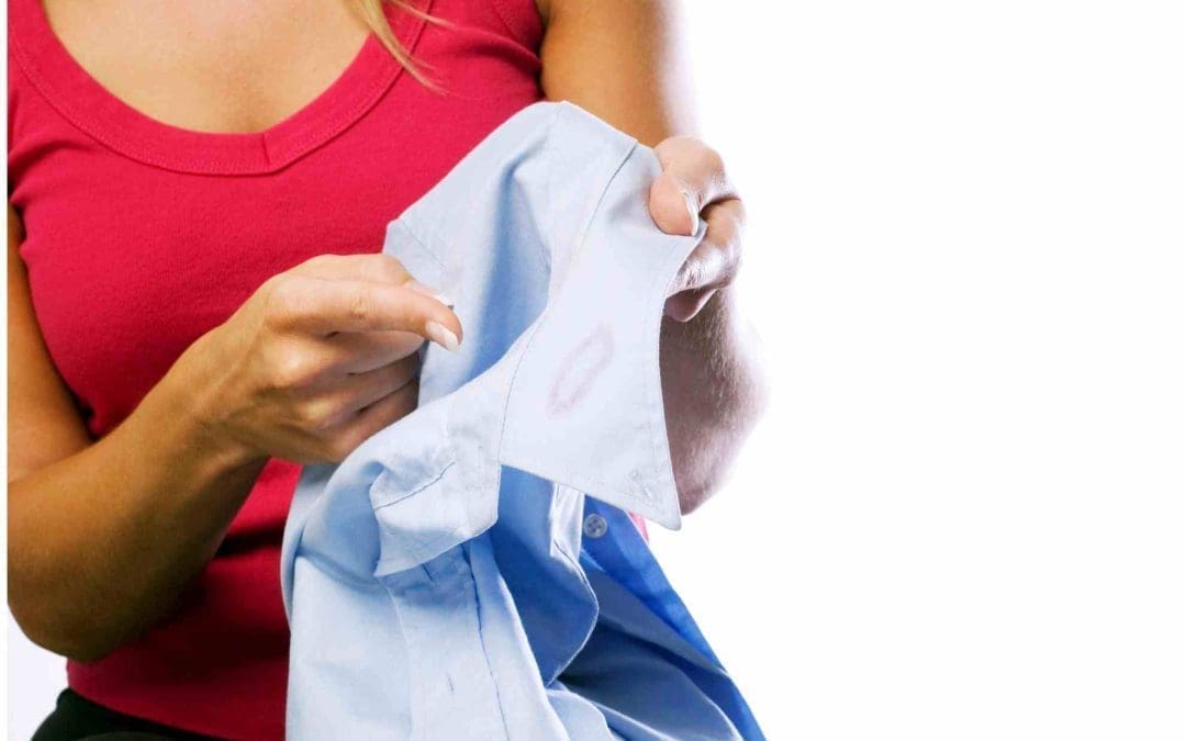 How to Remove Lipstick Stain From Clothes Within Minutes